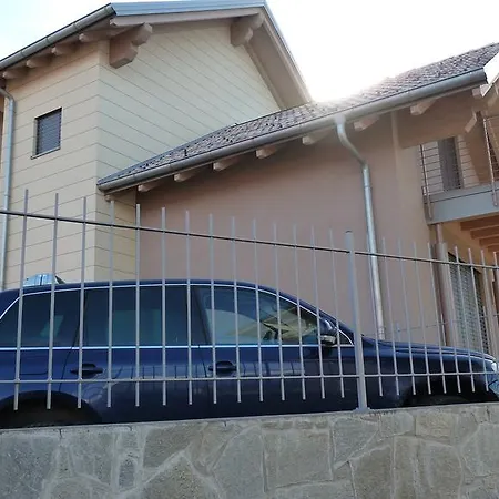 Casa Fantastica Nyaraló Colico